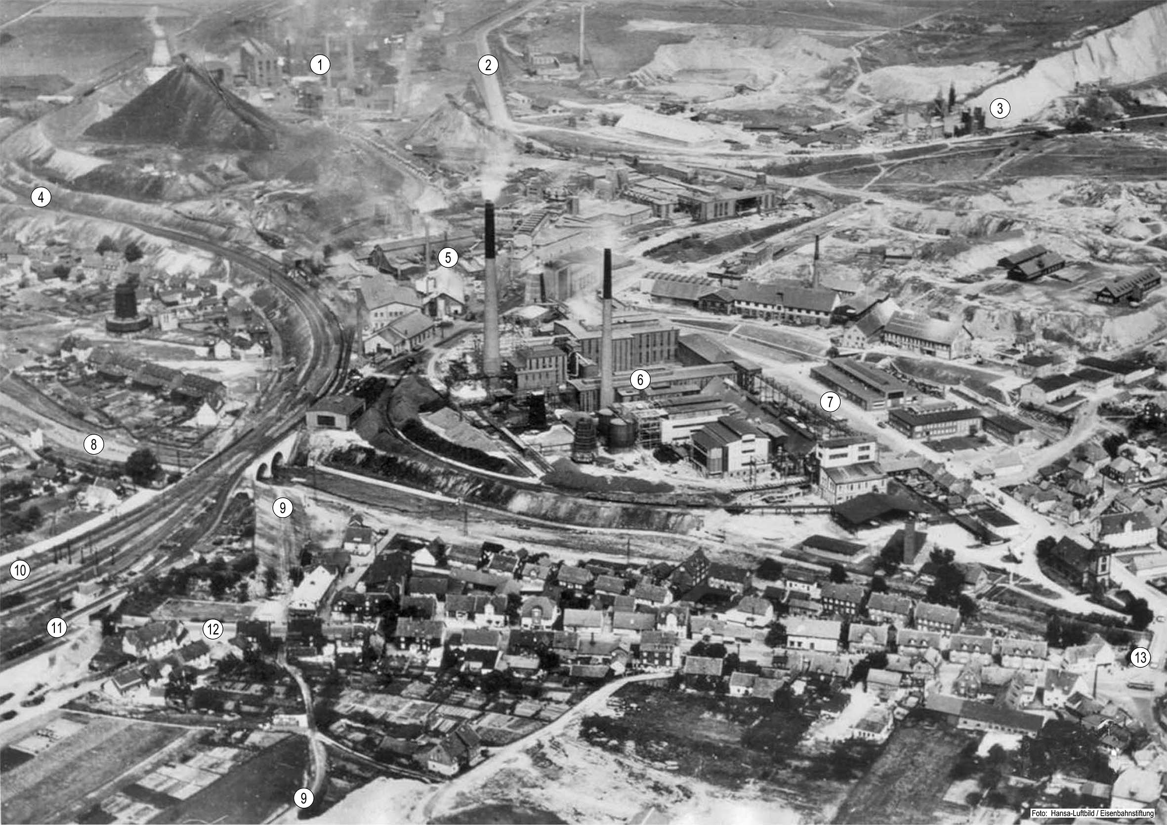 Luftbild des Hüttengeländes in Oker (Blickrichtung Osten), 1957